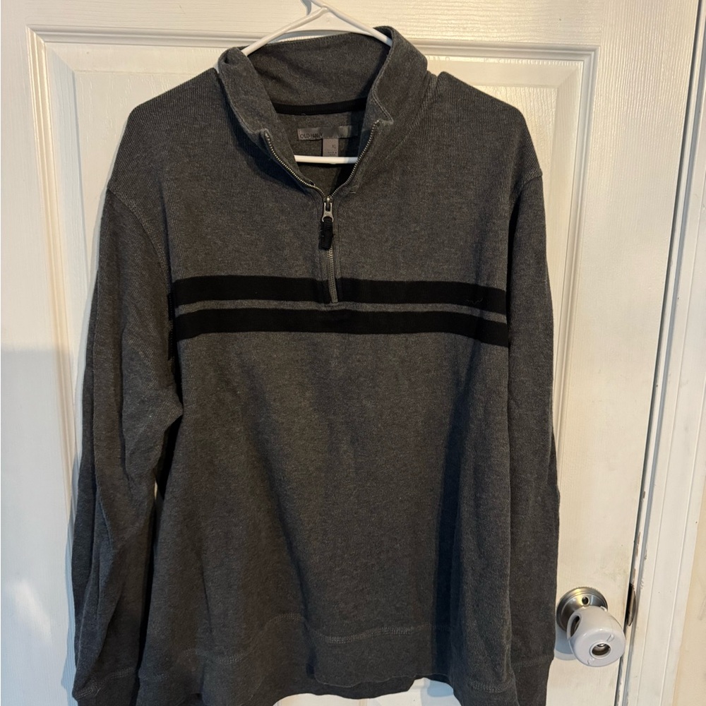 Old Navy Men's Charcoal 1/4 Zip-Sweater
Mens XL like new